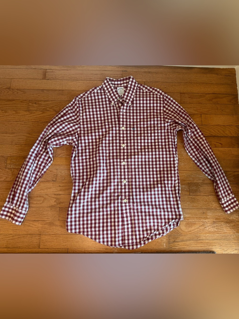 Brooks Brothers Red & White Gingham Button-Down slim fit Shirt size medium